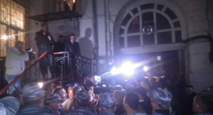 Соратники Маркова пытались штурмовать здание МВД в Одессе, его жена перекрыла выезд из МВД джипом