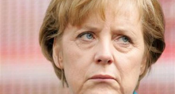 Спецслужбы США могли прослушивать телефон Меркель - агентство