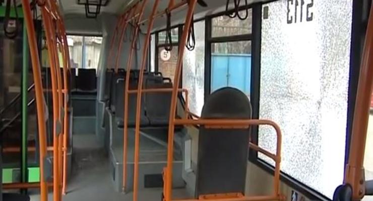 В Донецке был обстрелян автобус с людьми (ВИДЕО)