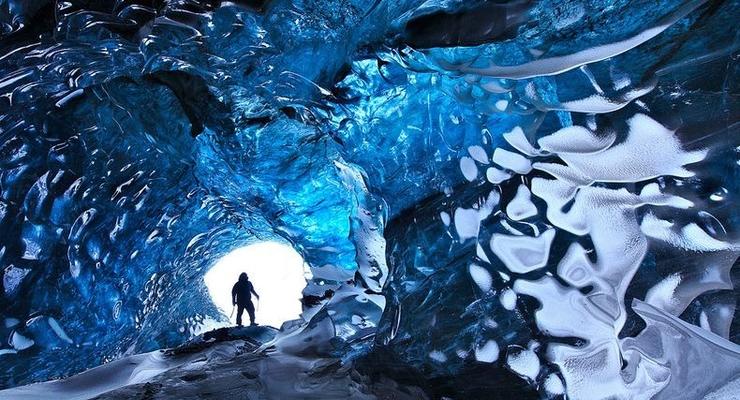 Холодная красота. Топ-10 самых завораживающих ледовых пещер в мире