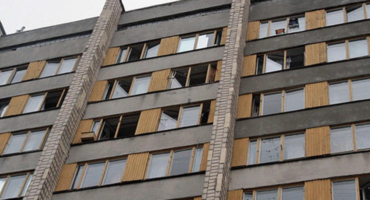 В Киеве горело общежитие университета Драгоманова: студенты спускались по простыням