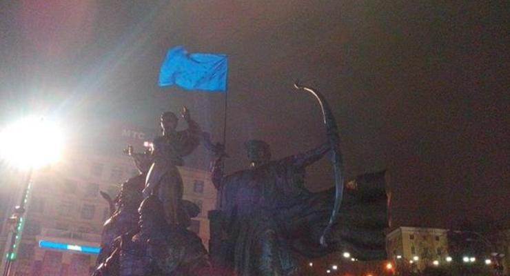 В Сети идет онлайн-трансляция событий на Майдане
