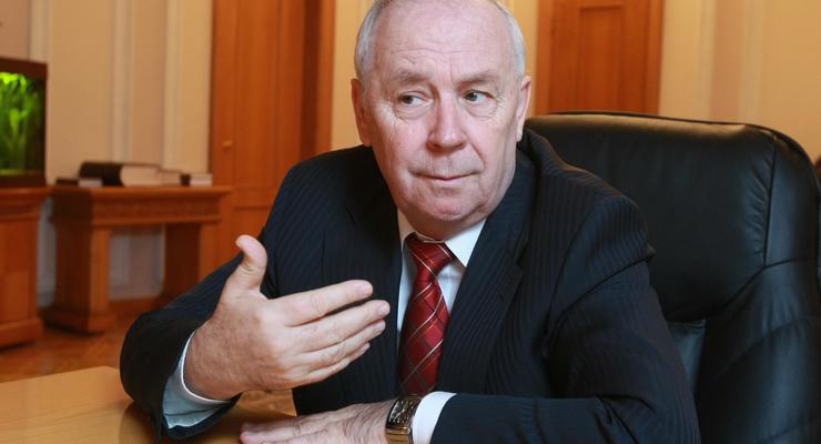 Рыбак не верит, что парламент отправит правительство Азарова в отставку