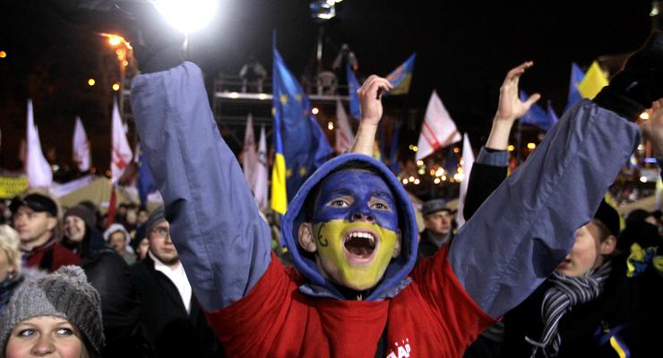 Объединение Евромайданов. Фоторепотаж с митингов в Киеве 26 ноября