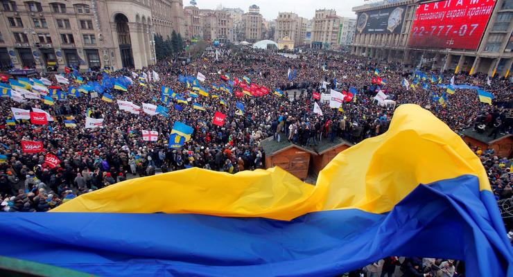 ФОТО недели: старый и новый Евромайдан
