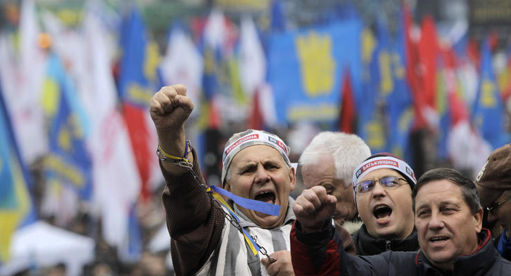 Яценюк: Оппозиция будет добиваться в парламенте импичмента Януковича