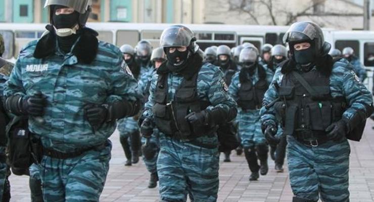 Депутаты внесли законопроекты о ликвидации спецподразделений милиции и о противодействии экстремизму