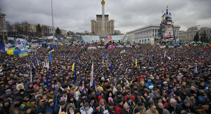 КоммерсантЪ: Майдан растаможивает Украину
