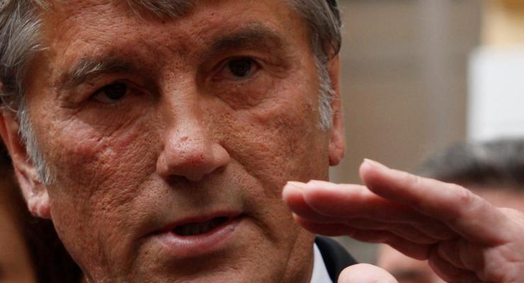 Ющенко призвал наказать виновных в избиении участников Евромайдана