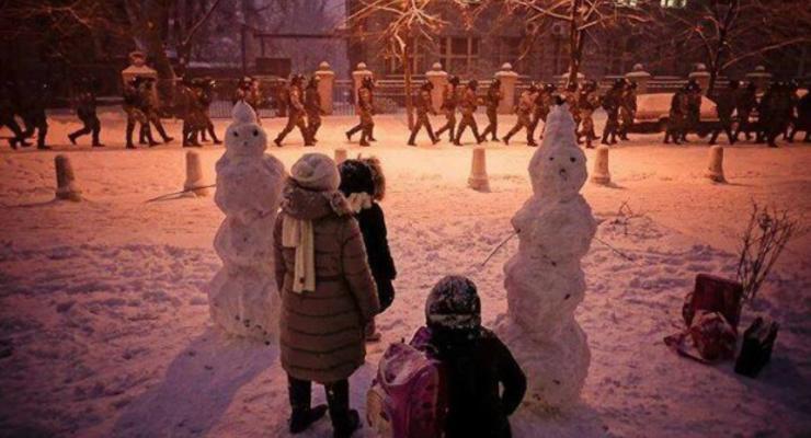 Снеговики Евромайдана (ФОТО)