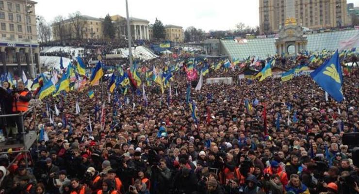 Участники Евромайдана потребовали от Януковича не подписывать соглашение о вступлении Украины в ТС