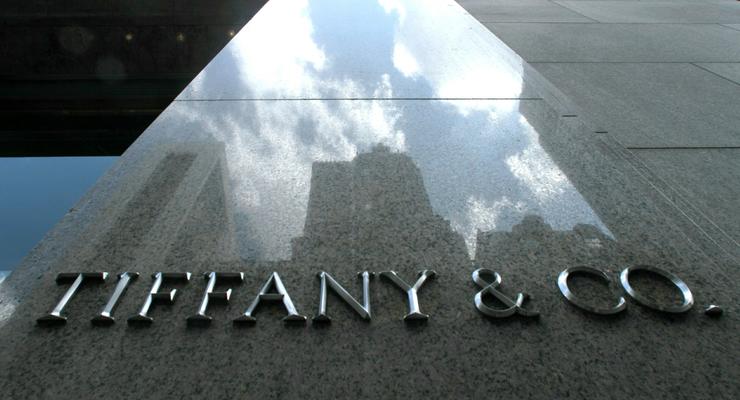 Экс-вице-президент ювелирной компании Tiffany приговорена к году  тюрьмы за кражу украшений