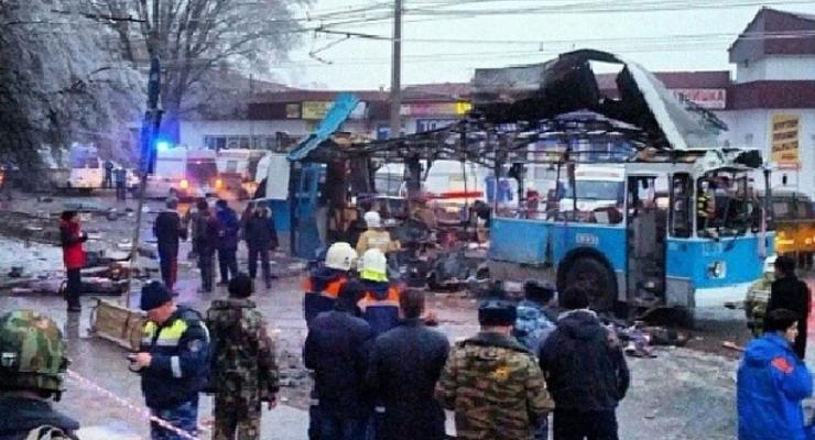 Взрыв троллейбуса в Волгограде: ФОТО очевидцев