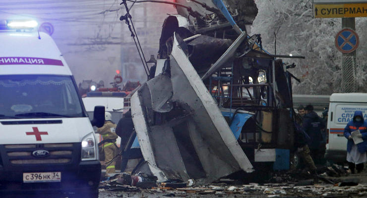 День в фото: теракты в Волгограде и поход в Межигорье
