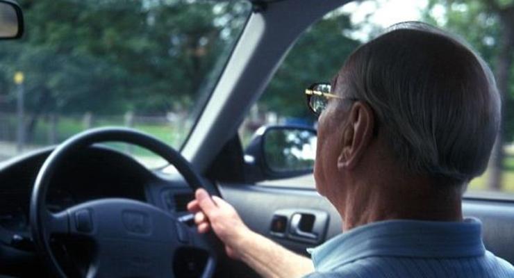 Исследование: водители не смотрят на дорогу 10% времени