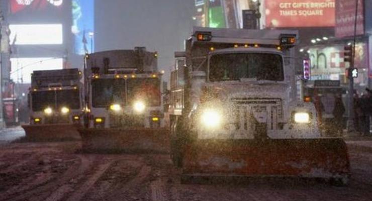 Снег вызвал транспортный хаос на восточном побережье США