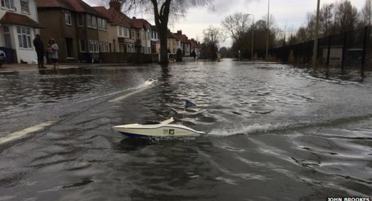 Наводнение в Великобритании. Темза вышла из берегов