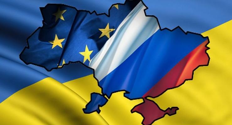 О вступлении Украины в ЕС или ТС речь сейчас не идет - Азаров