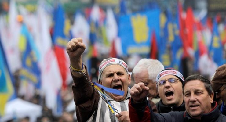 Оппозиция озвучила на Майдане свой план действий
