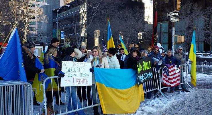 Украинцы пикетируют ООН, Давос и диппредставительства в Америке и Европе - СМИ