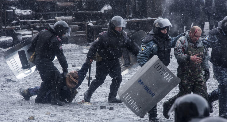 С начала беспорядков в Киеве пострадали 157 митингующих