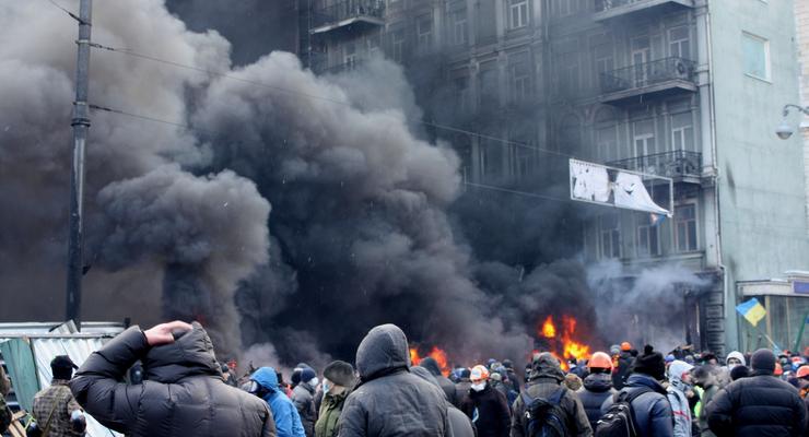 Для расследования убийств во время беспорядков в Киеве нужно создать комиссии - Азаров