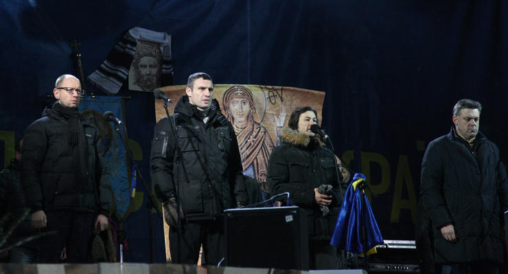 Оппозиция рассказала Майдану о переговорах: "Мы должны дожать"