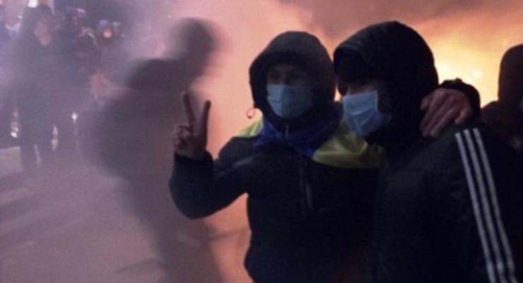 Беркут задерживает активистов Майдана в Черкассах