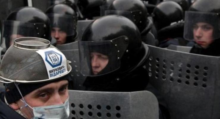 Милиция заблокировала вход в здание ОГА в Кировограде
