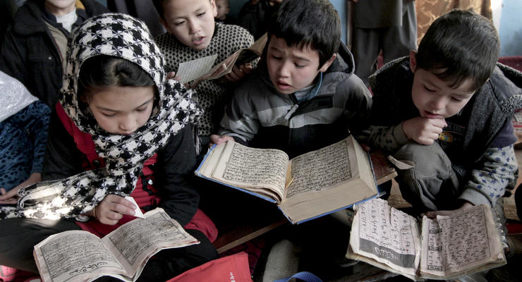 Четверть миллиарда детей в мире не умеют читать и писать - ЮНЕСКО