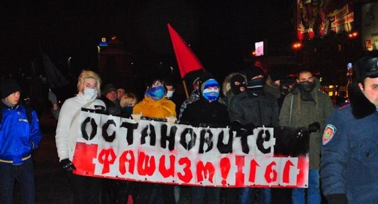 В Крыму при участии российской партии создали антифашисткий фронт