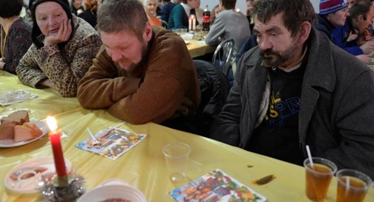 В Донецке чиновник требовал восемь тысяч гривен взятки у бездомного