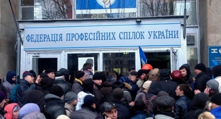 Пострадавшие от взрыва в Доме профсоюзов покинули Киев – Бригинец