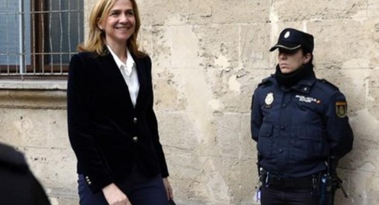 Испанскую принцессу допросили в суде по делу о финансовых преступлениях