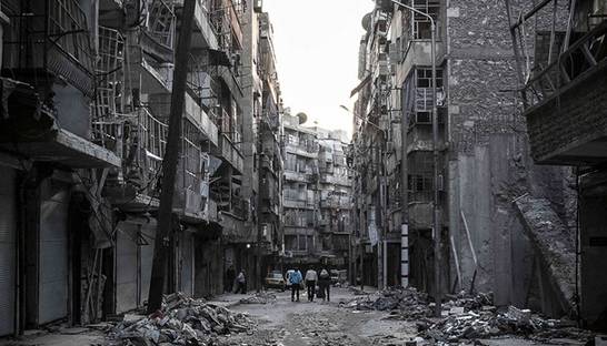 Власти и оппозиция Сирии обвиняют друг друга в нарушении перемирия в Хомсе