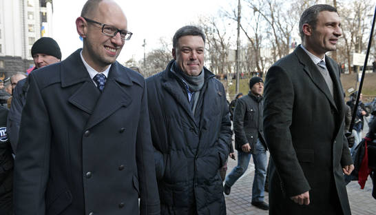 В оппозиции много революционеров и мало профессионалов - опрос на Корреспондент.net