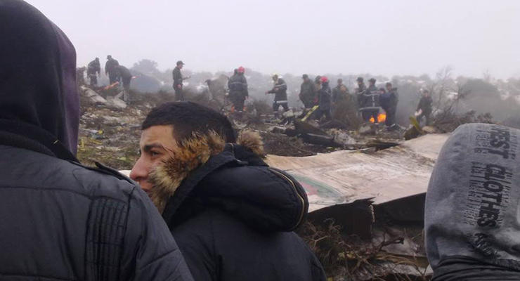 Авиакатастрофа в Алжире: ФОТО с места событий