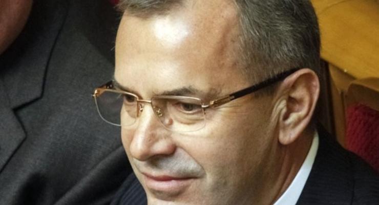 Янукович ввел Клюева вместо Левочкина в состав четырех комиссий