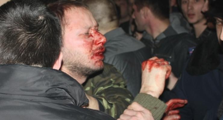 Активисты Правого сектора сорвали рок-концерт во Львове