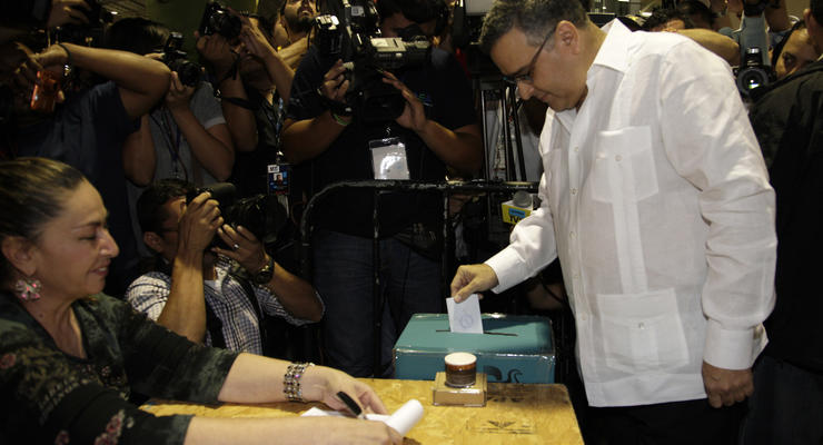 Решением суда президента Сальвадора оштрафовали за нарушения в ходе выборов