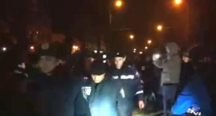 В Ровно протестующие захватили базу Беркута