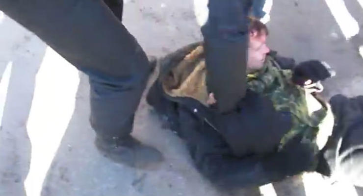 Появилось ВИДЕО жестокого избиения протестующих Беркутом и "титушками"