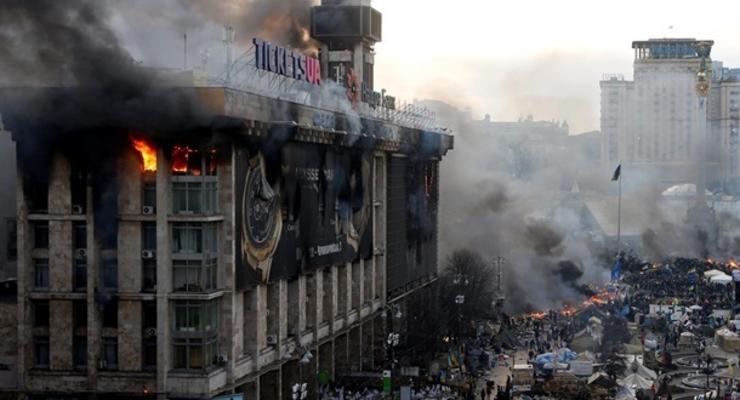 Дом профсоюзов в Киеве выгорел