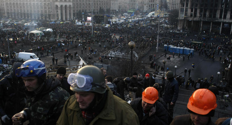 На Майдане от стрельбы снайперов пострадало еще три человека – СМИ