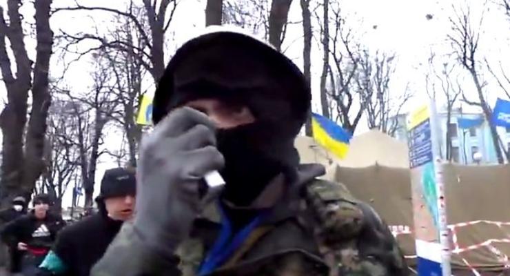 "Я человек Зинченко! Топаз, дай команду!" Антимайдановцы избили журналиста в Мариинском парке