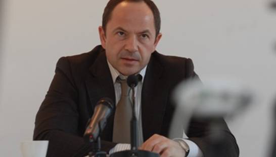 Группа Тигипко не будет голосовать за отставку Януковича