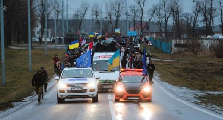 Автомайдан требует отставки президента и ликвидации Беркута