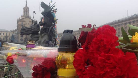 Патриарх Кирилл на коленях молился за Украину