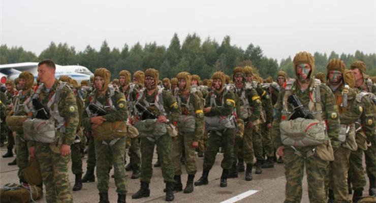 Подразделения десантников и морпехов находятся в аэропортах и готовы к переброске - Минобороны РФ
