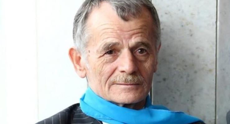 Джемилев требует ввести в Крыму чрезвычайное положение